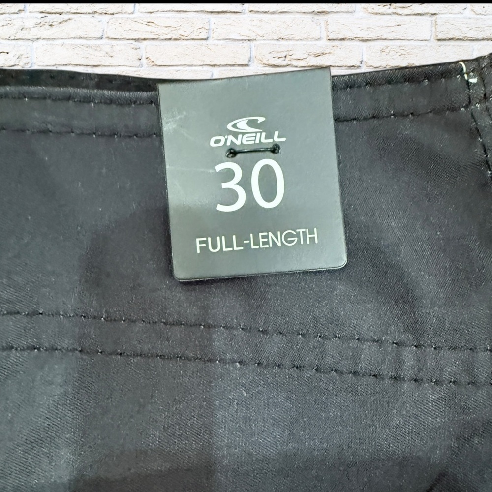 NWT O’Neill Brisbane Black and Grey Striped Pattern Board-shorts Trunks -Size 30 - Picture 3 of 7